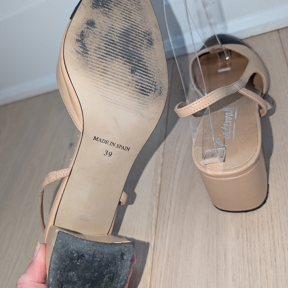 L'INTERVALLE Black and Tan Block Heel Shoes - Picture 6 of 6